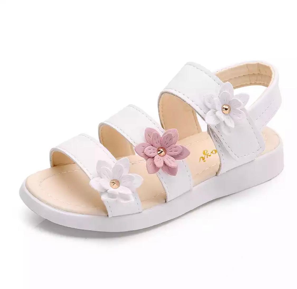 Flower sandals white